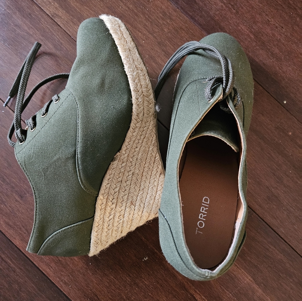 Torrid Size 10 platform booties